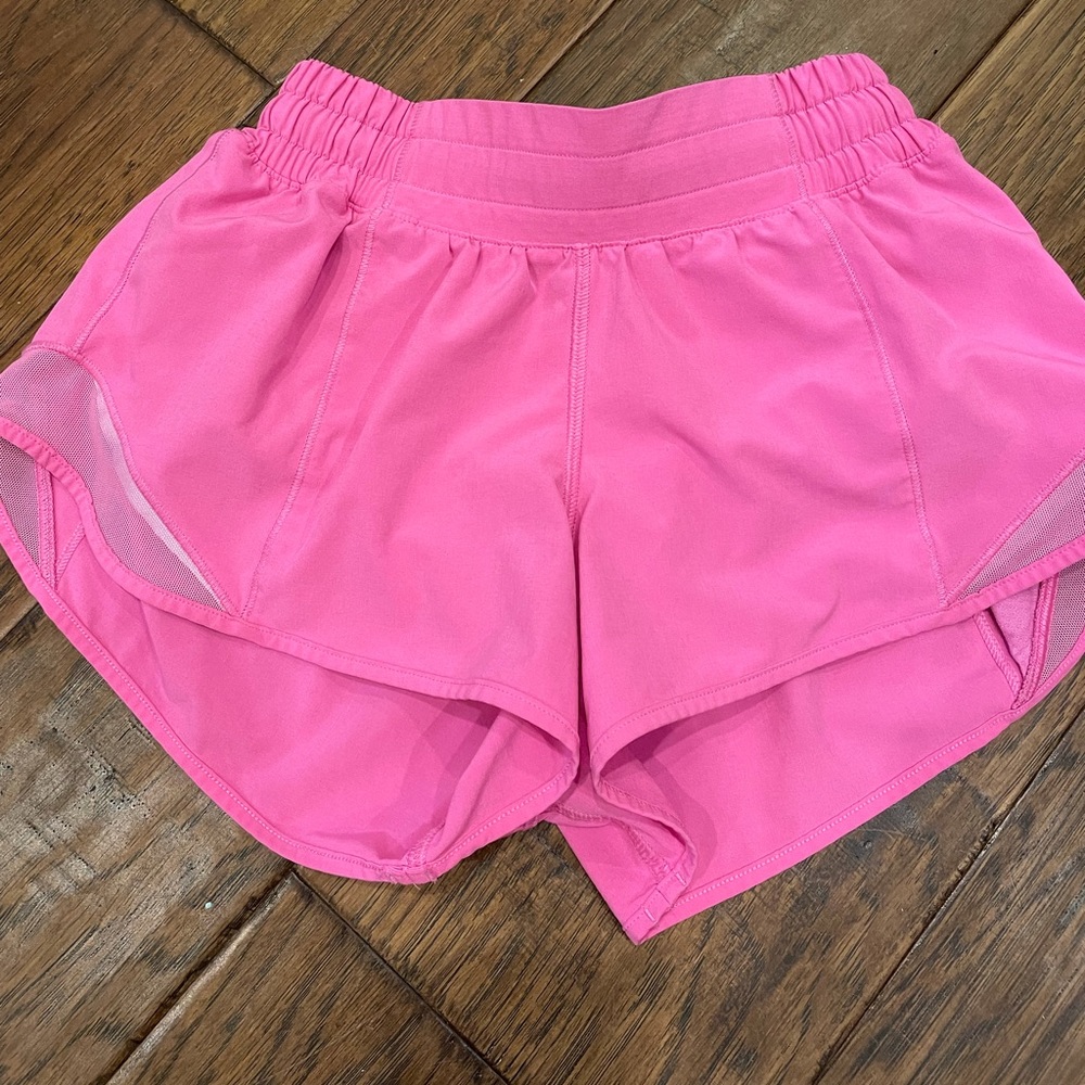 Lululemon pink hottie hot shorts